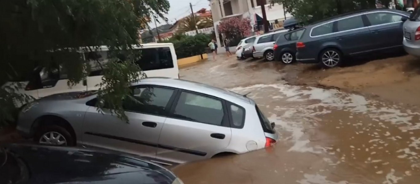 Ανυπολόγιστες οι καταστροφές που άφησε πίσω της η «Μέδουσα» - Από σήμερα αποχωρούν τα ακραία φαινόμενα (φωτό)